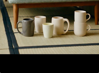 2 GRAHAM CUSHION COVERS 2 CERAMIC MUGS