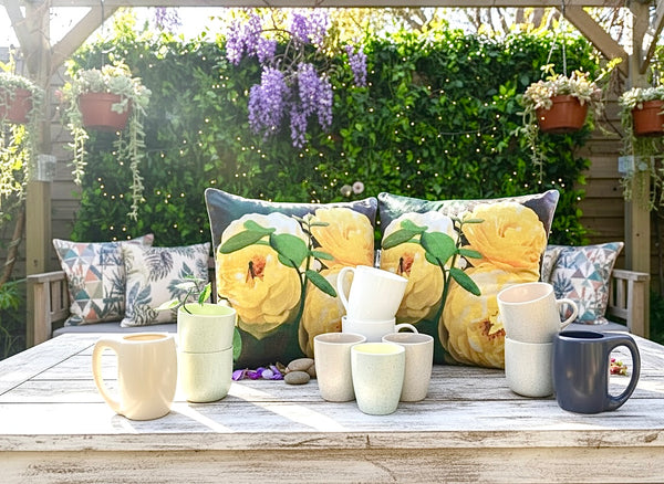2 GRAHAM CUSHION COVERS 2 CERAMIC MUGS